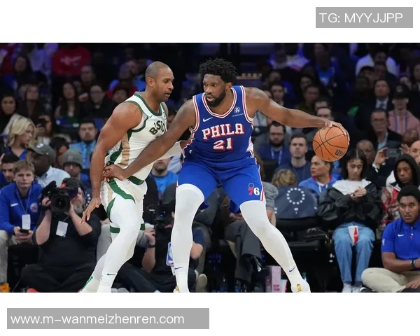 篮网与凯尔特人激战正酣双方球员表现抢眼精彩瞬间回顾